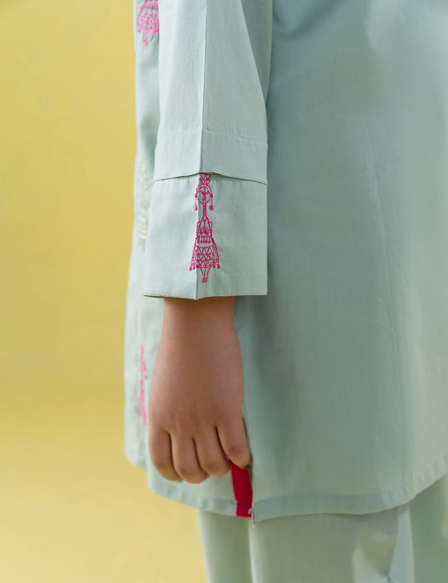 2 PIECE FUN EMBROIDERED SUIT - Image 4