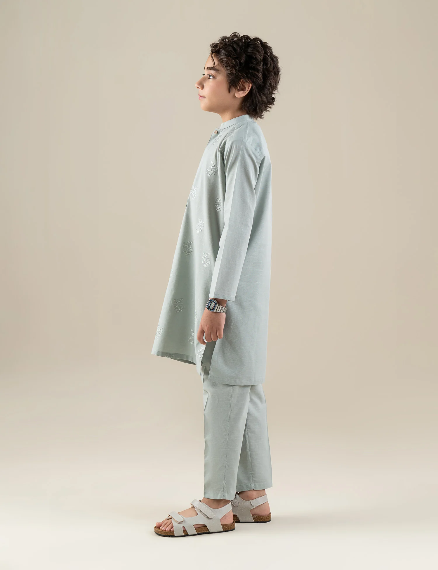 2 PIECE EMBROIDERED SUIT - Image 3