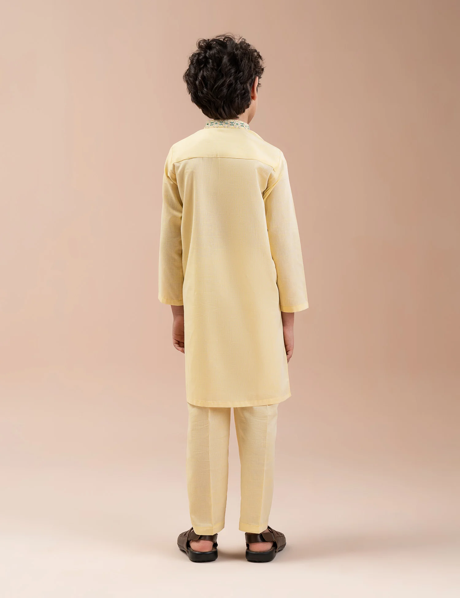 2 PIECE EMBROIDERED SUIT - Image 4