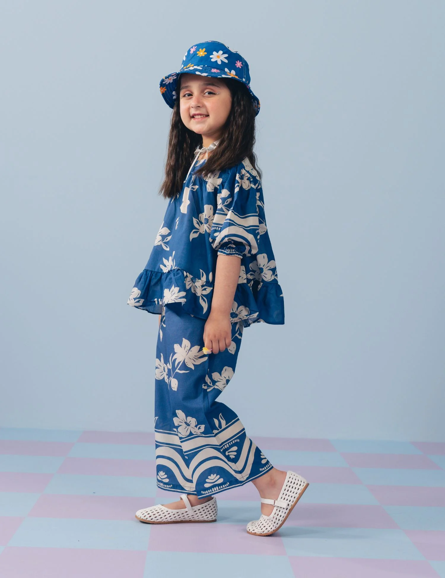 2 PIECE FLORAL PRINTED SUIT - Image 4
