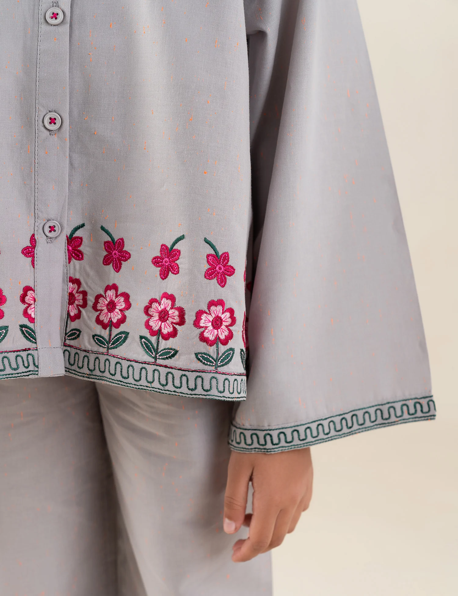 2 PIECE FLORAL EMBROIDERED SUIT - Image 2