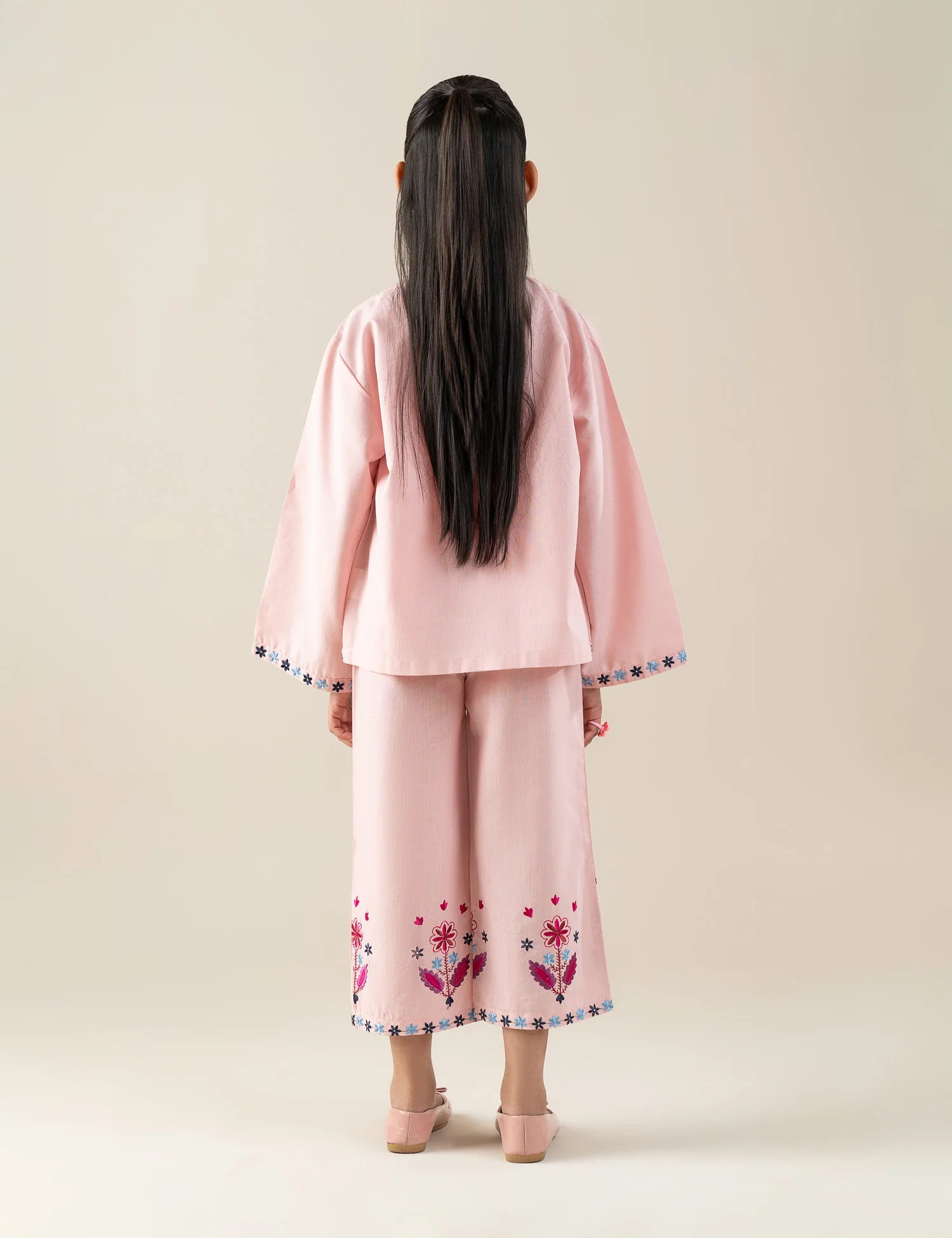 2 PIECE FLORAL EMBROIDERED SUIT - Image 5