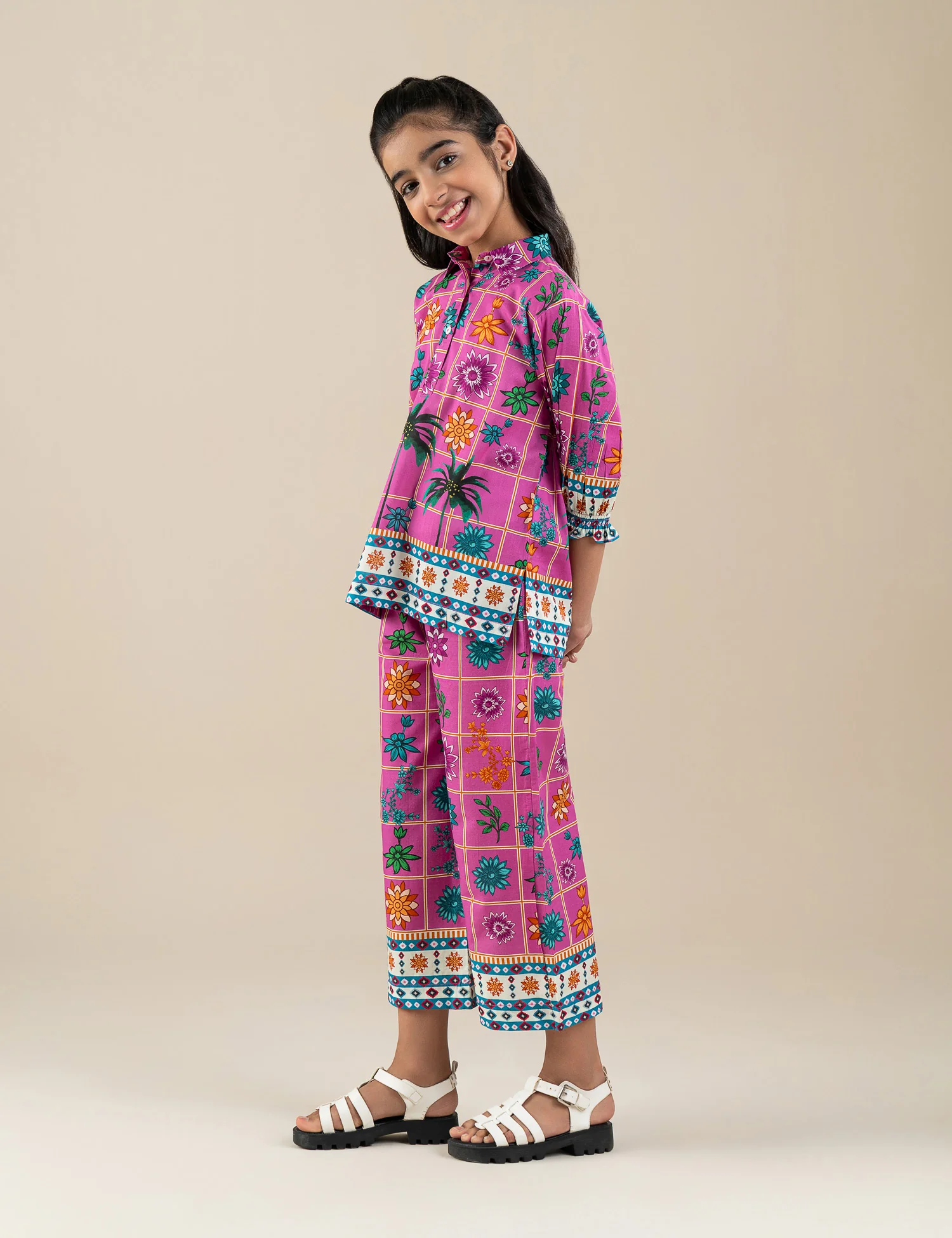 2 PIECE FLORAL PRINTED SUIT - Image 4