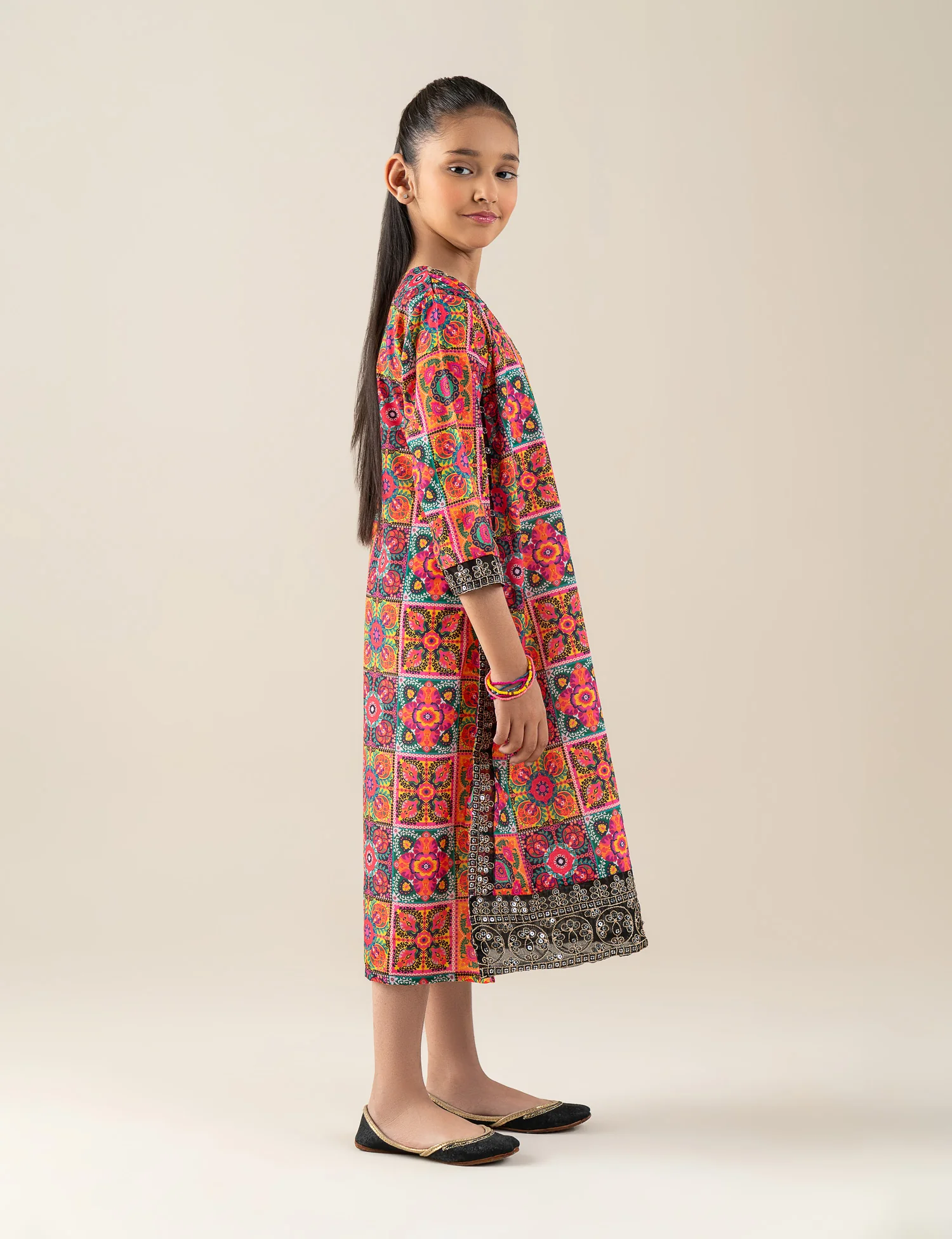 CLASSIC EMBROIDERED LONG KURTI - Image 4
