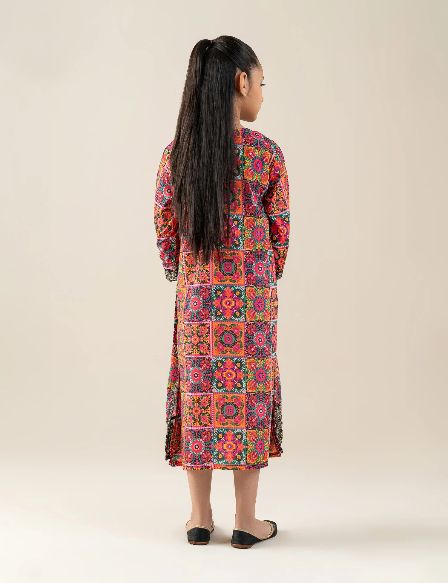 CLASSIC EMBROIDERED LONG KURTI - Image 5