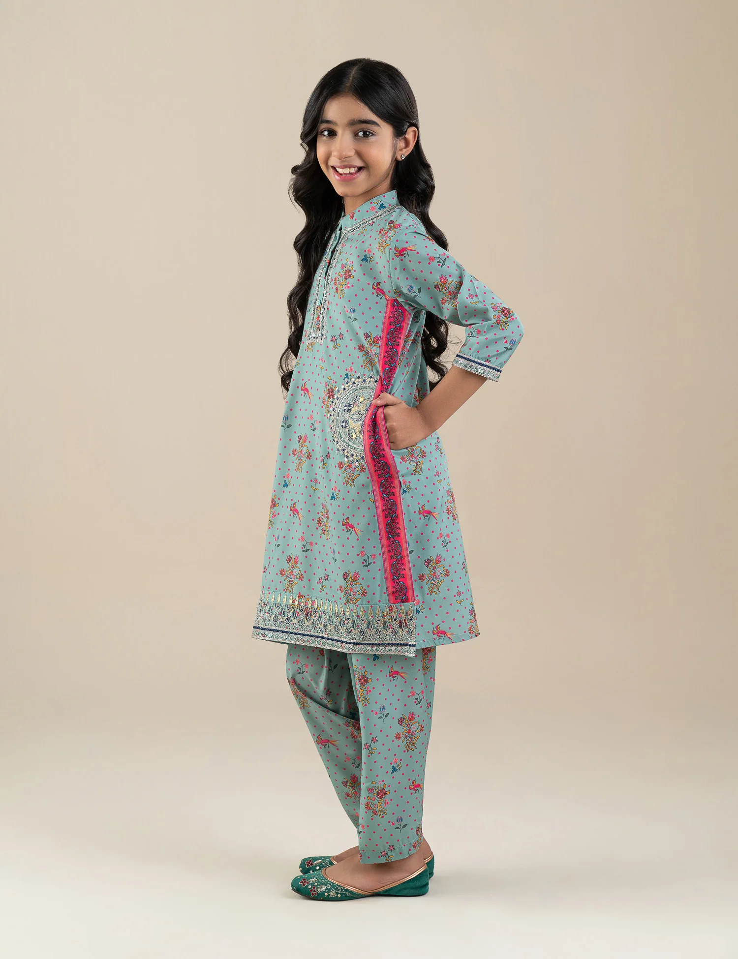 2 PIECE ETHNIC EMBROIDERED SUIT - Image 4