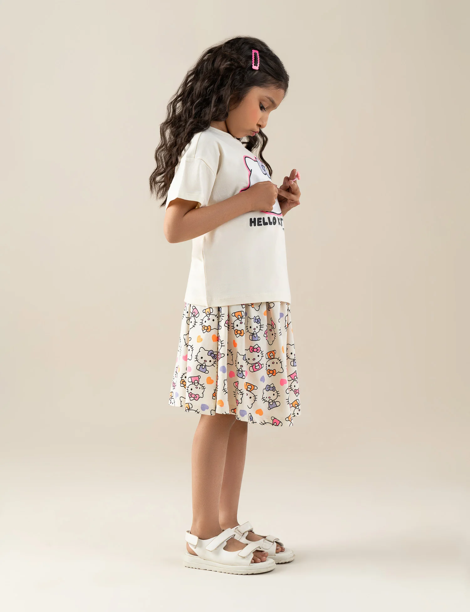 2 PIECE HELLO KITTY GRAPHIC SUIT - Image 3