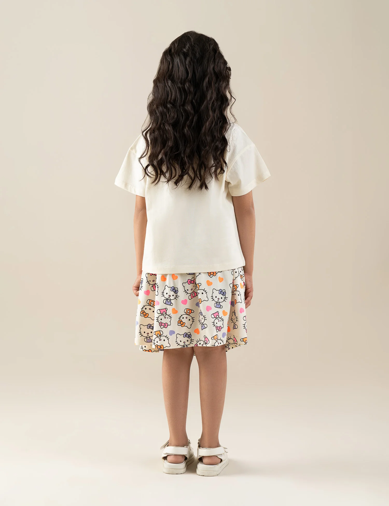 2 PIECE HELLO KITTY GRAPHIC SUIT - Image 4