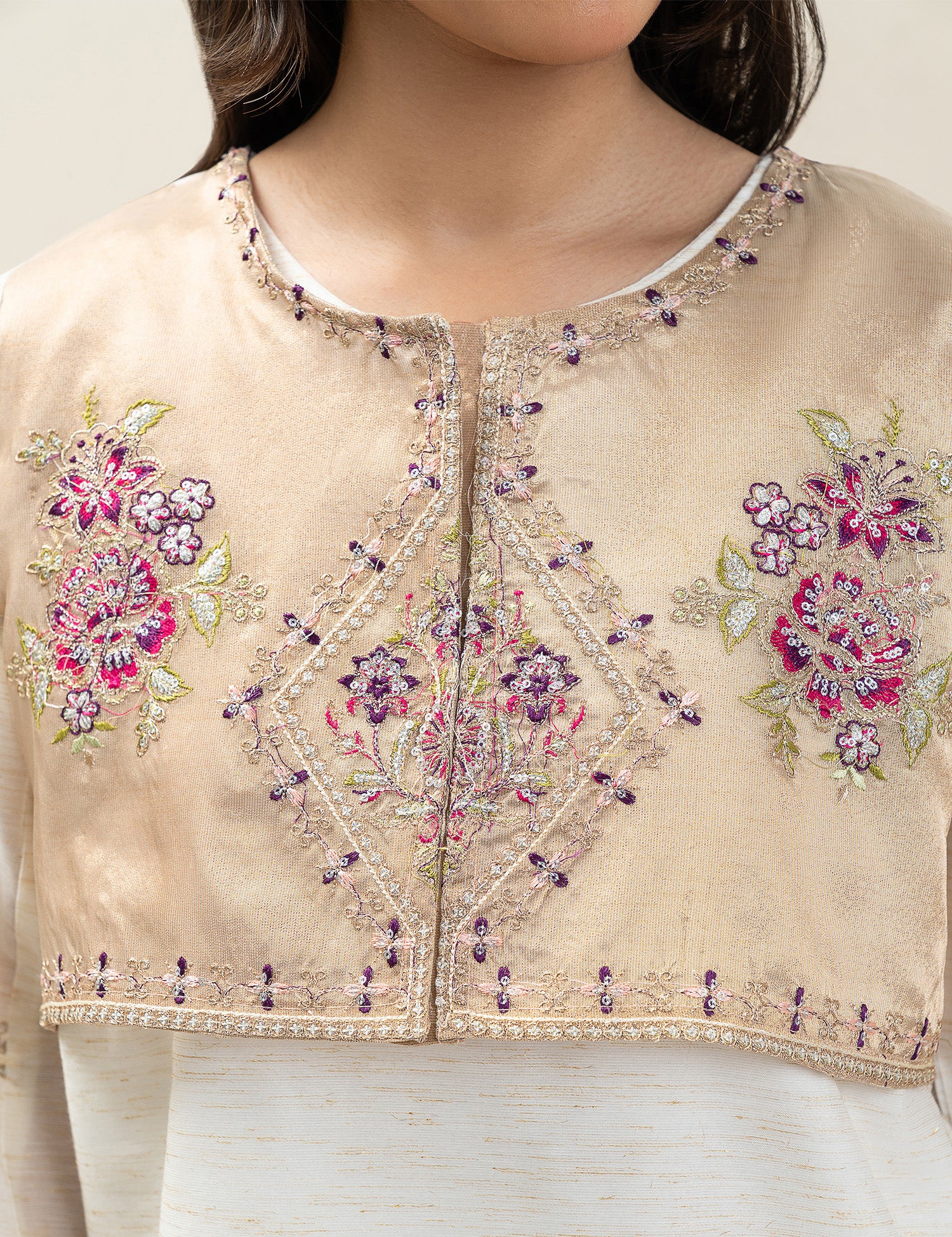 2 PIECE ETHNIC EMBROIDERED SUIT - Image 3