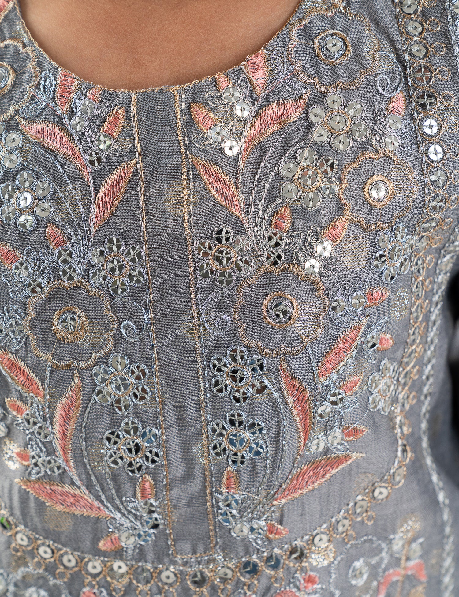 2 PIECE ETHNIC EMBROIDERED SUIT - Image 2