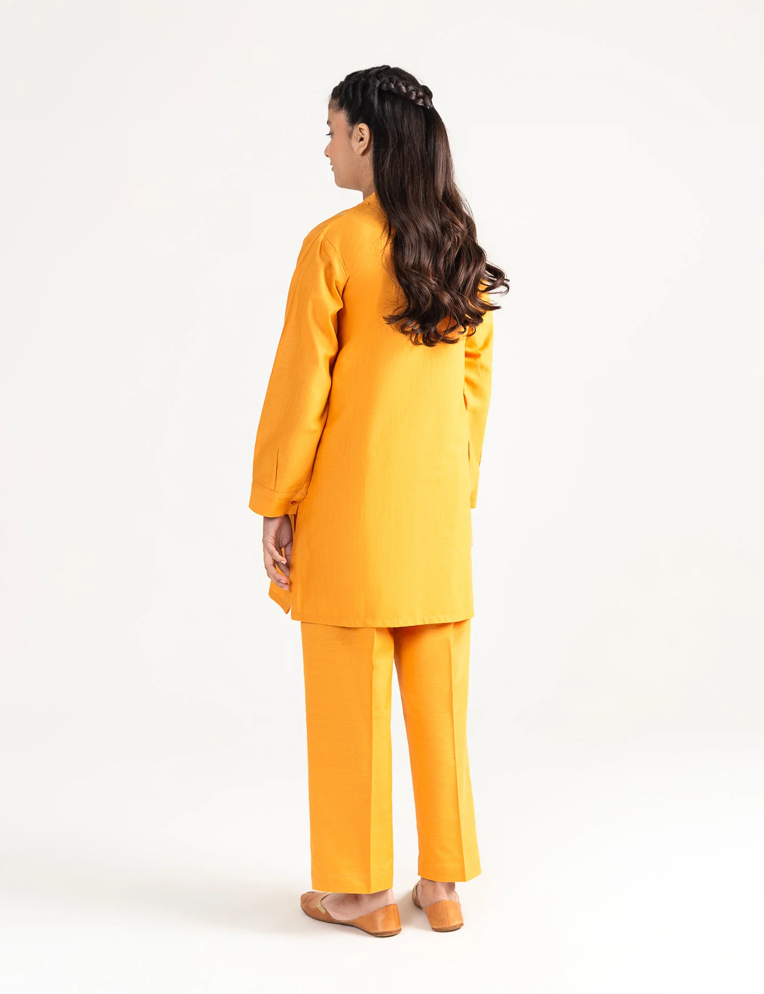 2 PIECE EMBROIDERED SUIT - Image 4