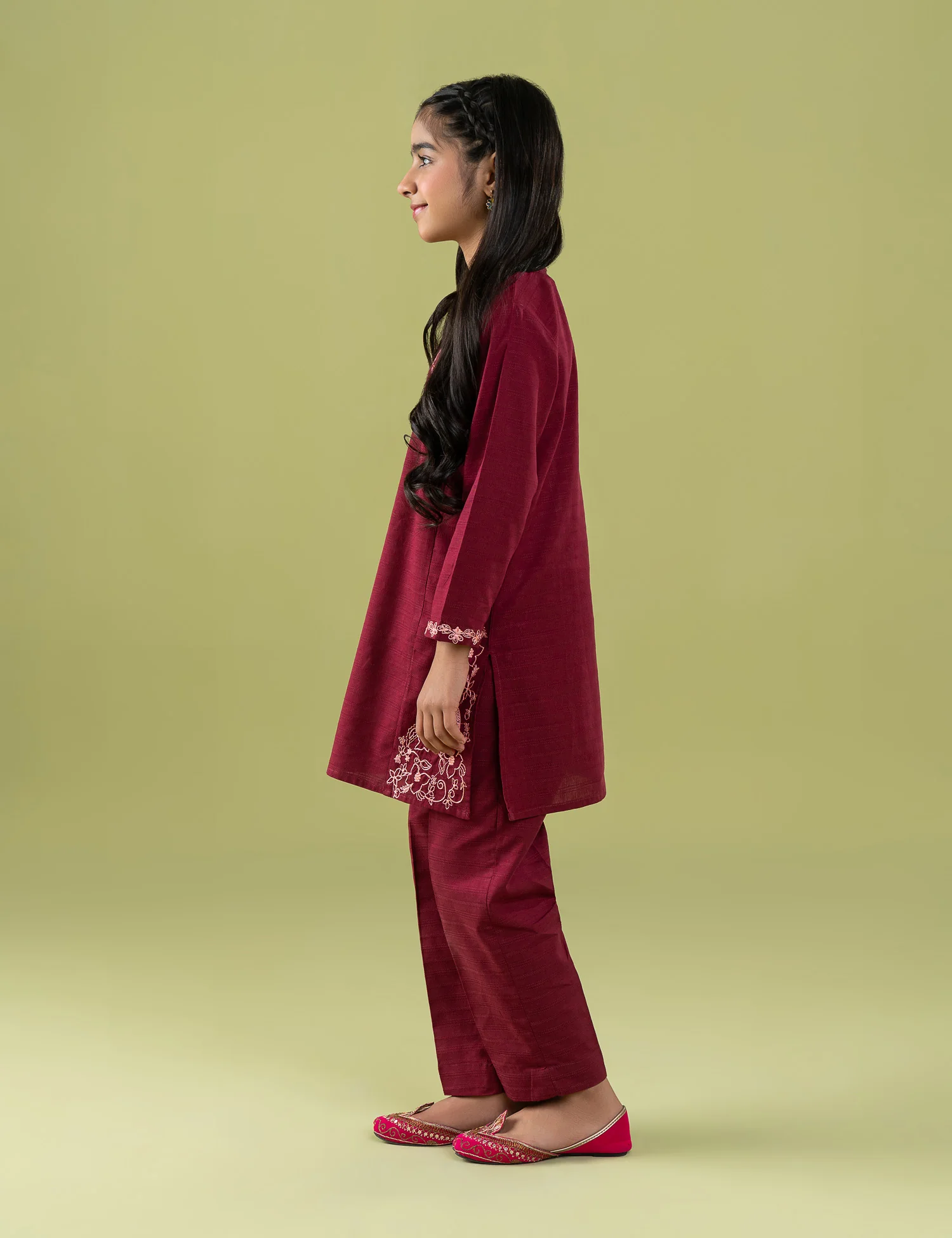 2 PIECE ALLOVER EMBROIDERED SUIT - Image 5
