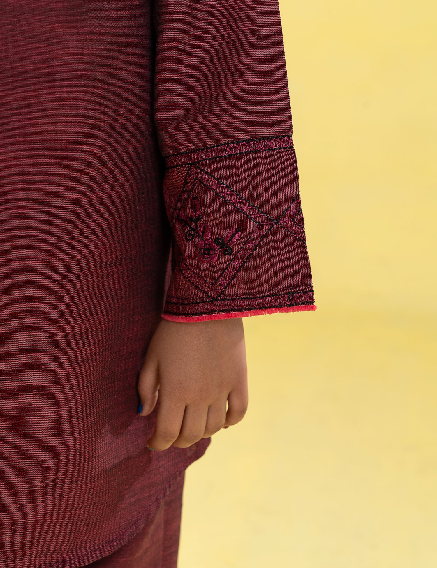 2 PIECE EMBROIDERED SUIT - Image 3