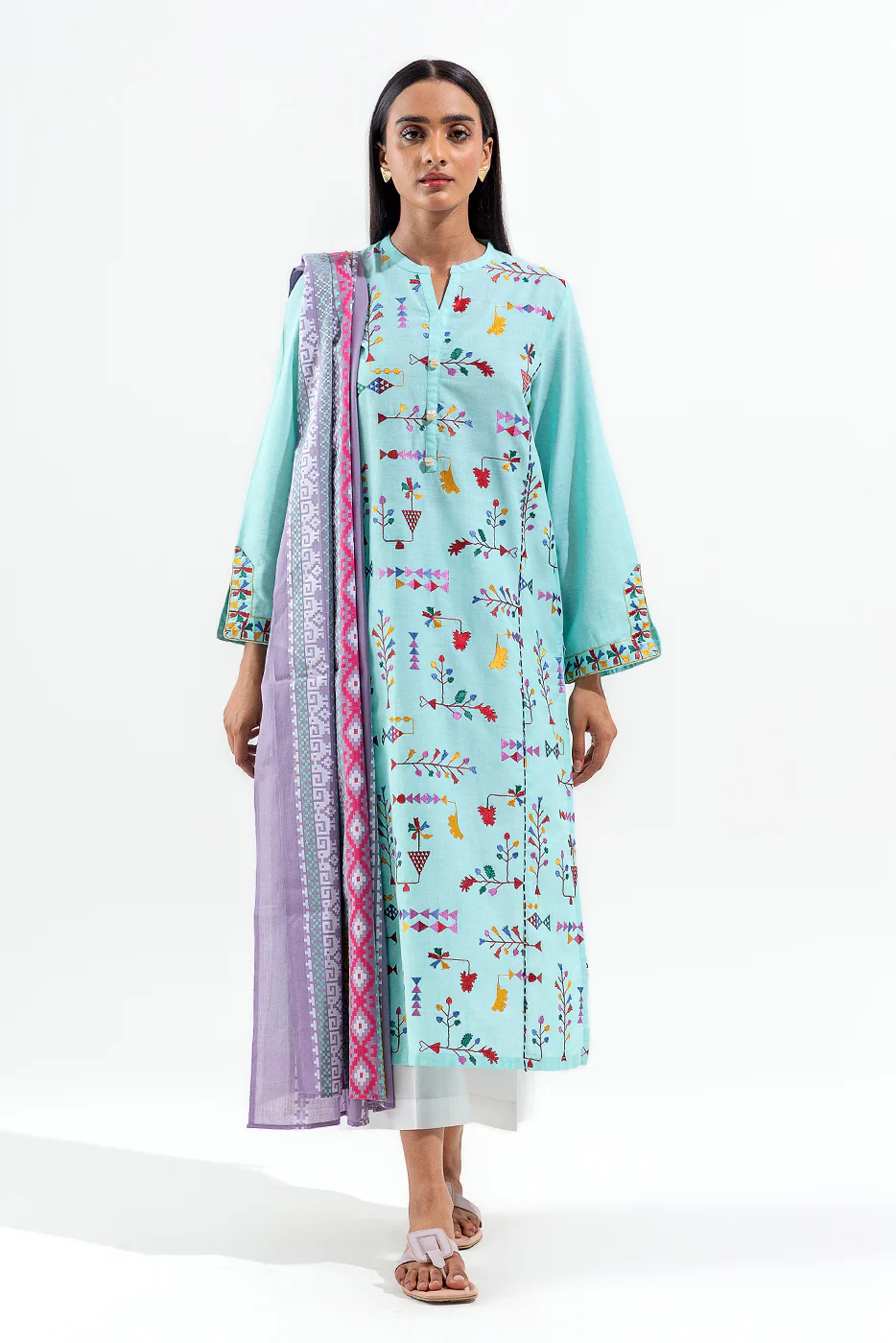 2 PIECE EMBROIDERED CHAMBREY SUIT (PRET) - Image 2