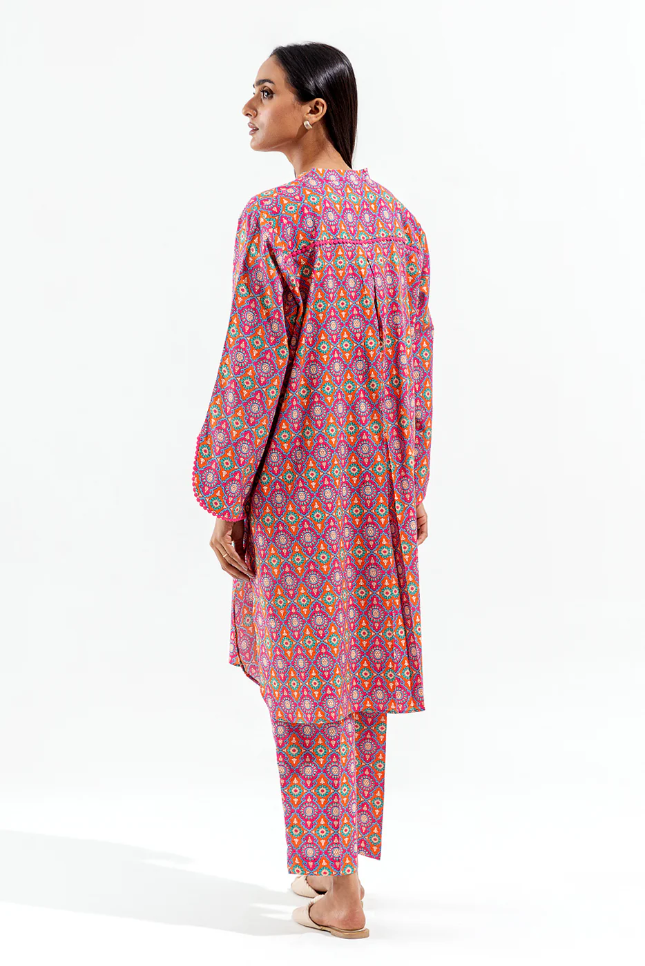2 PIECE PRINTED LAWN  SUIT (PRET) - Image 3