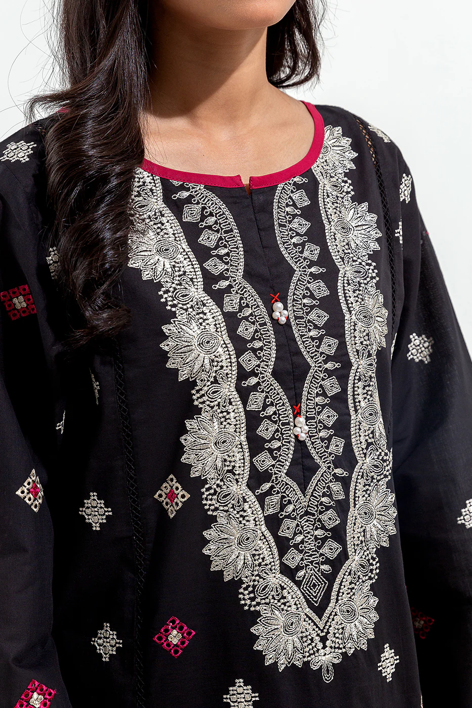 3 PIECE EMBROIDERED LAWN SUIT (PRET) - Image 5