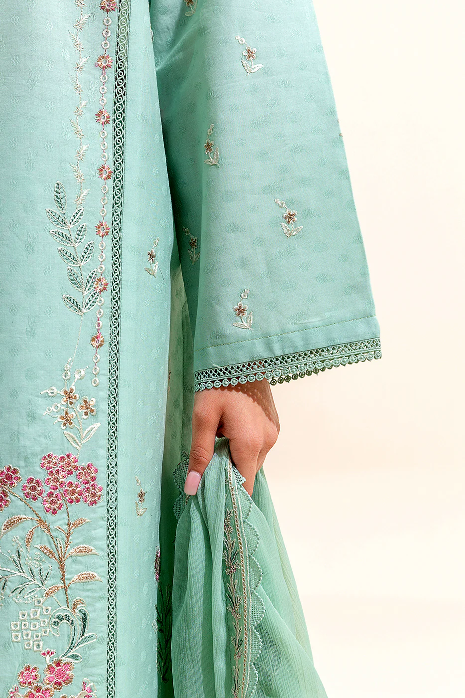 3 PIECE EMBROIDERED TEXTURED LAWN SUIT (UNSTITCHED) - Image 3