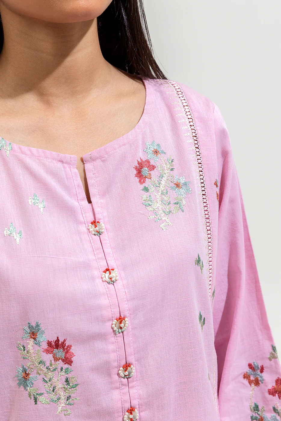 2 PIECE EMBROIDERED CHAMBREY SUIT (PRET) - Image 5