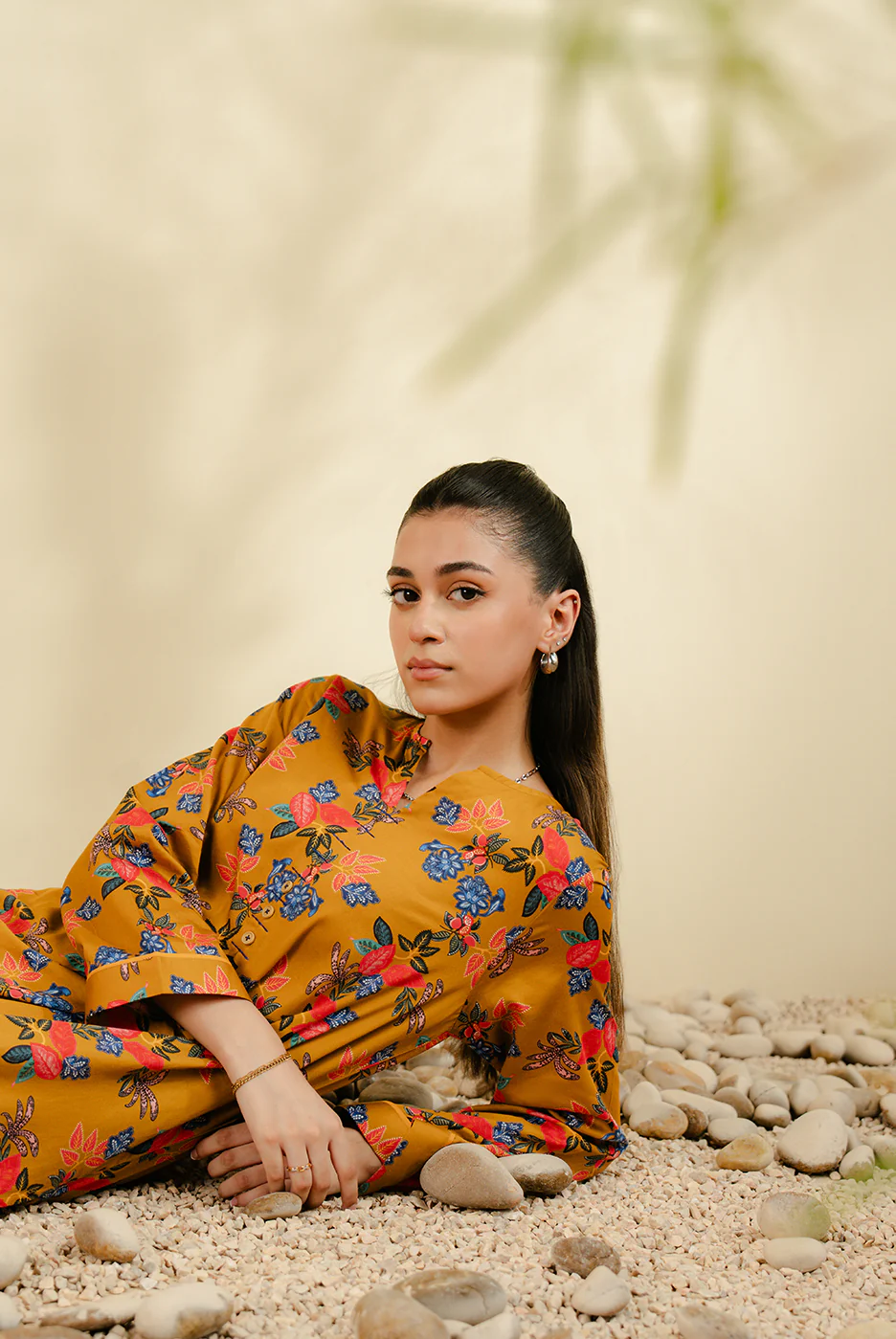 2 PIECE PRINTED PREMIUM LAWN SUIT (PRET) - Image 3