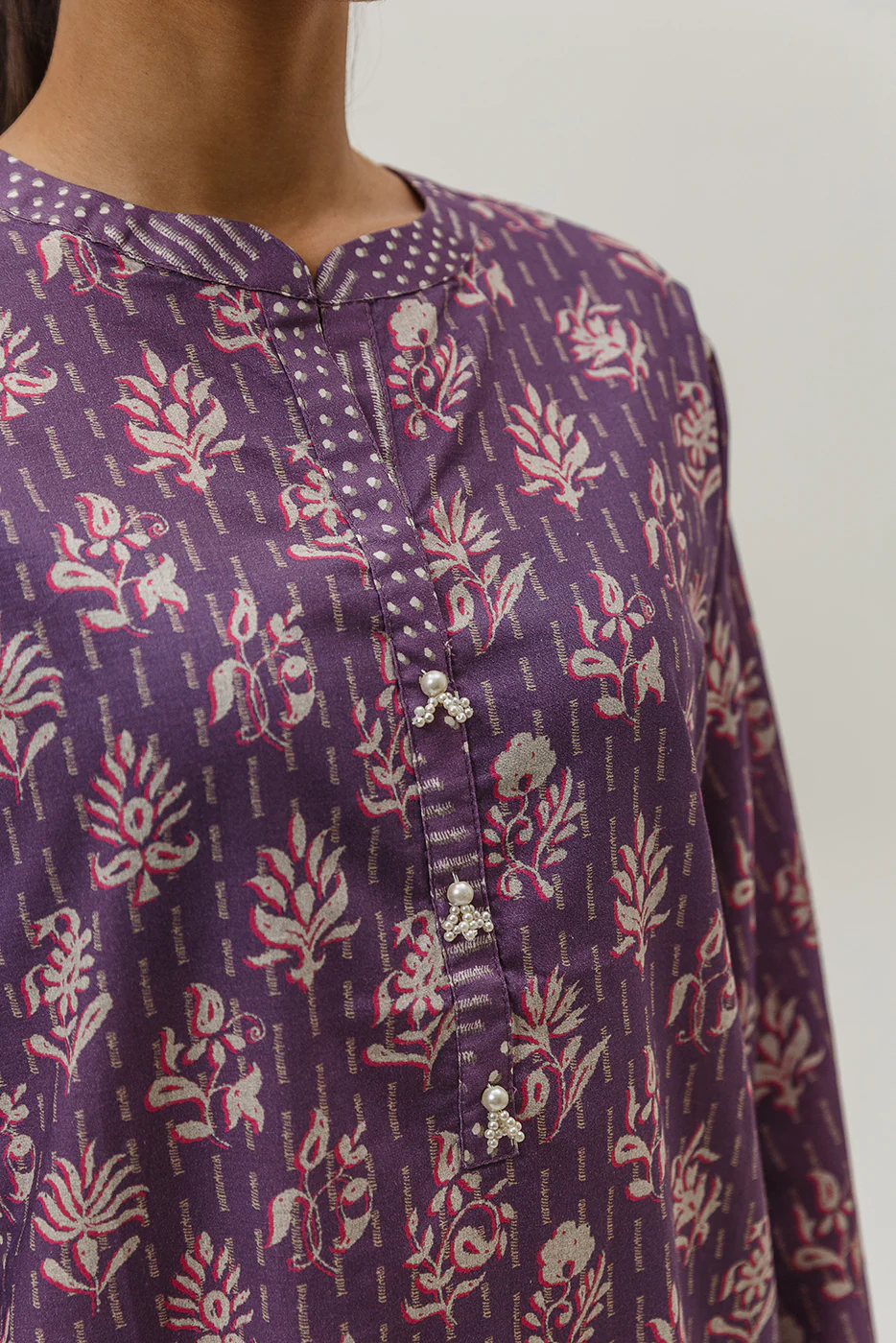 2 PIECE PRINTED LAWN SUIT (PRET) - Image 4