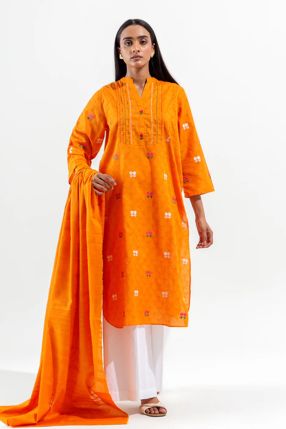 2 PIECE EMBROIDERED JACQUARD SUIT (PRET) - Image 3