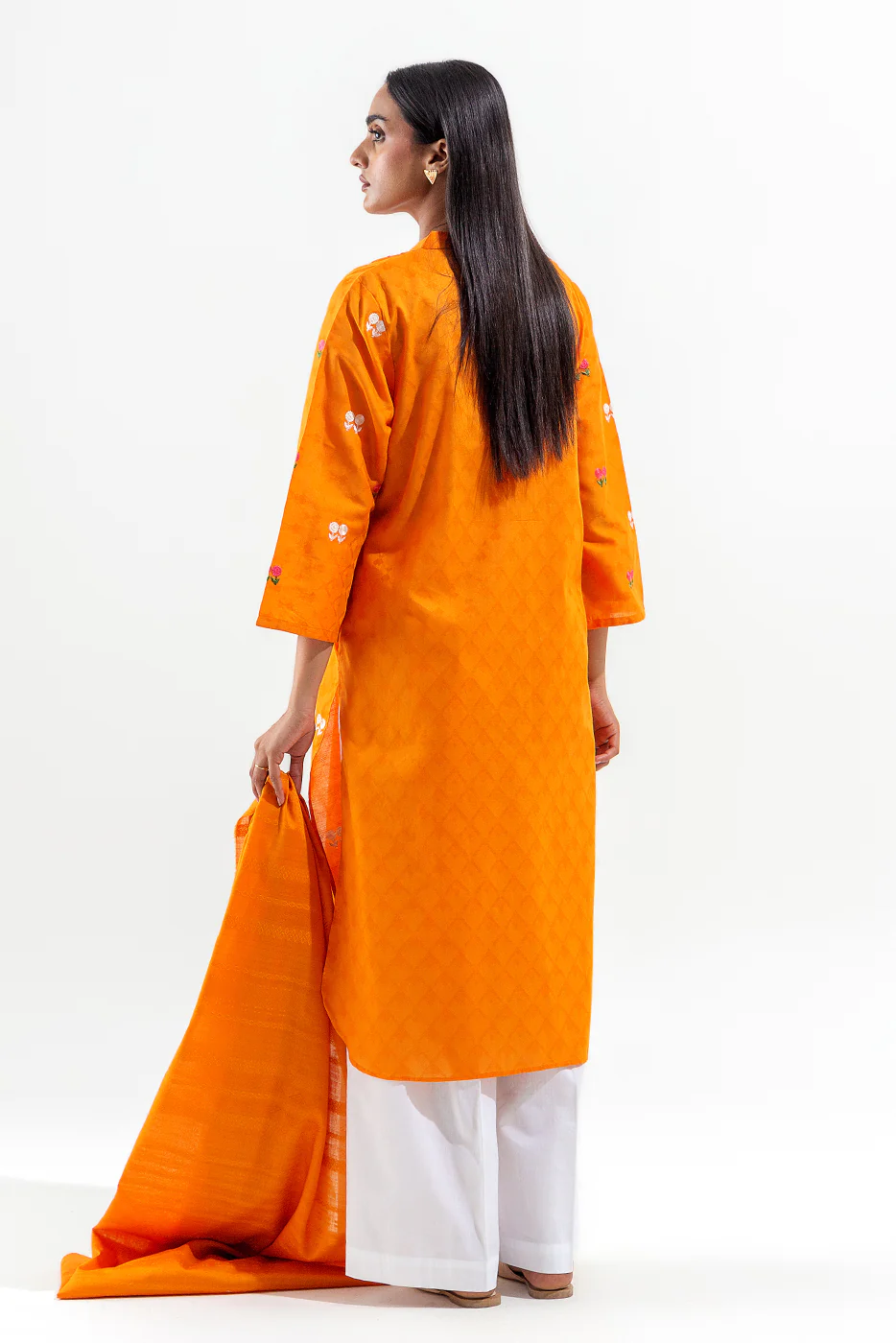 2 PIECE EMBROIDERED JACQUARD SUIT (PRET) - Image 4