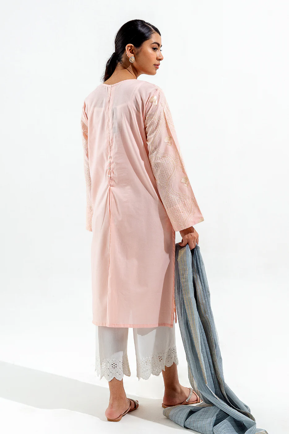 2 PIECE EMBROIDERED DYED LAWN SUIT (LUXURY PRET) - Image 4
