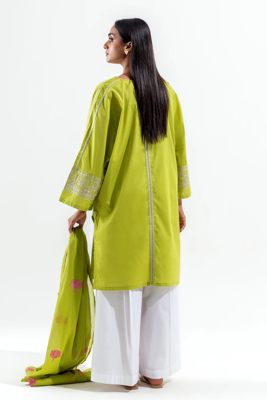 2 PIECE EMBROIDERED LAWN SUIT (PRET) - Image 5
