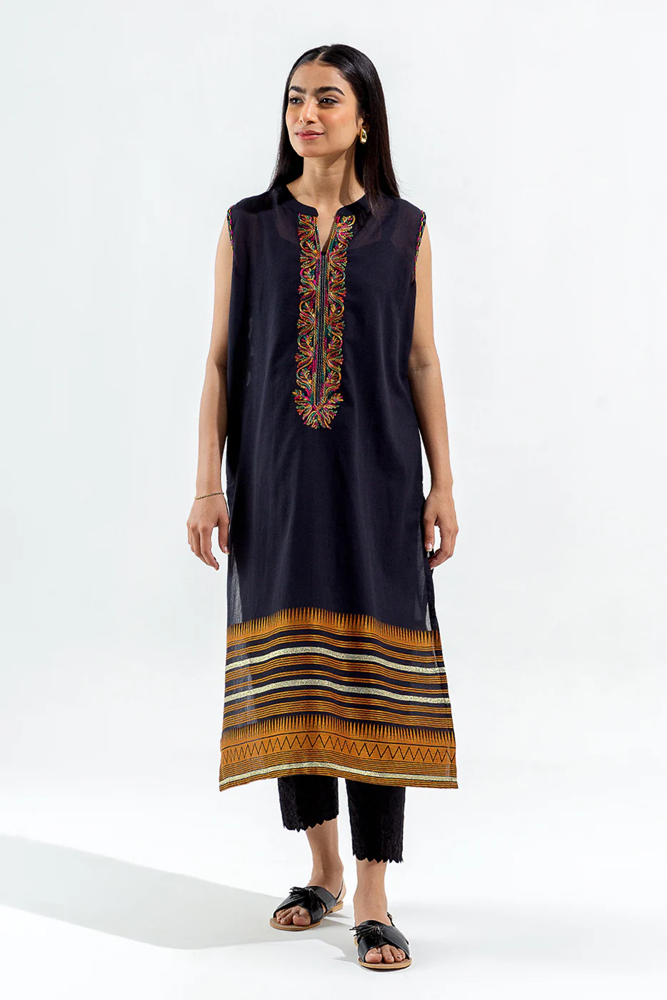 EMBROIDERED LAWN SHIRT (PRET) - Image 2