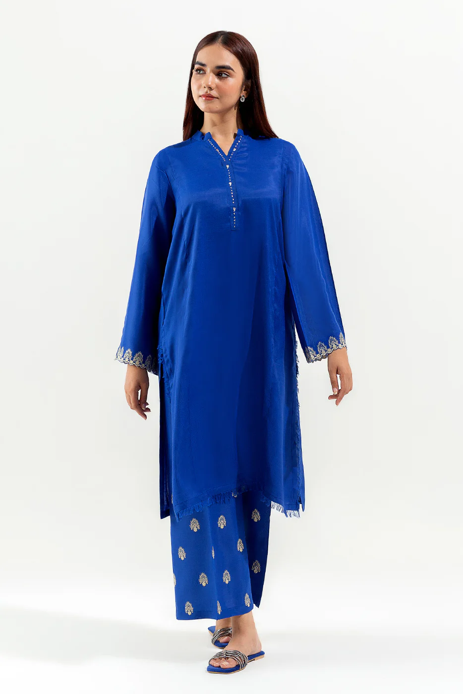 2 PIECE EMBROIDERED RAW SILK SUIT (LUXURY PRET) - Image 2
