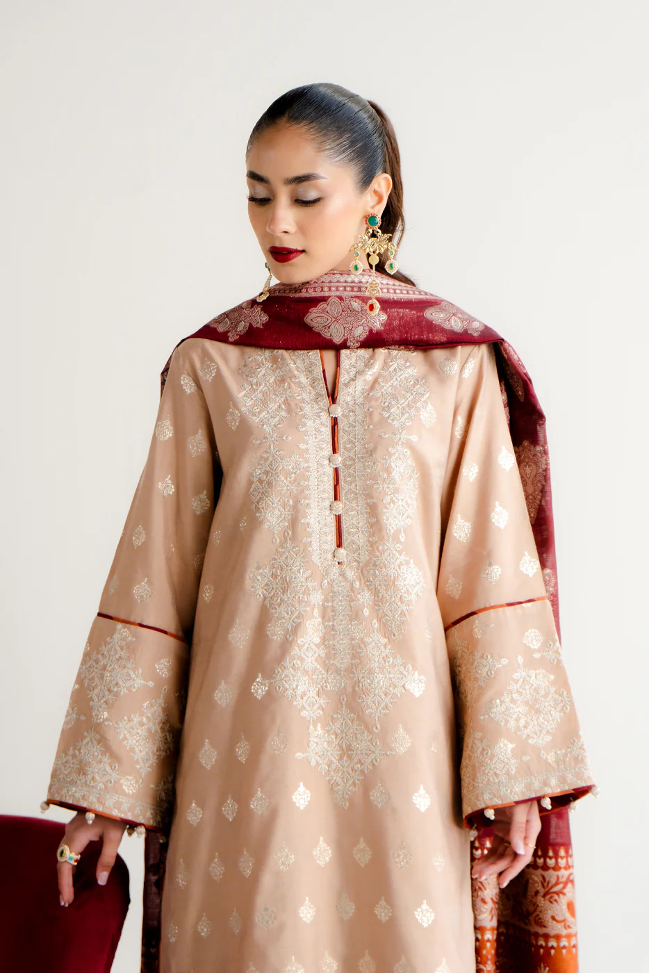 3 PIECE EMBROIDERED JACQUARD SUIT-TAUPE TREASURE (UNSTITCHED) - Image 6