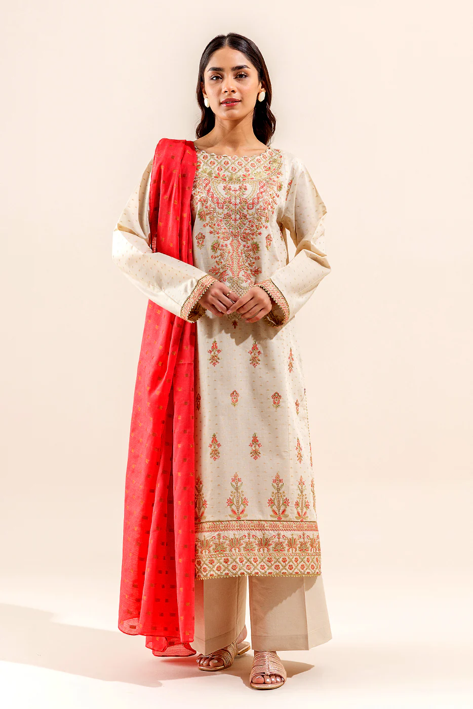 3 PIECE EMBROIDERED JACQUARD SUIT (UNSTITCHED) - Image 2