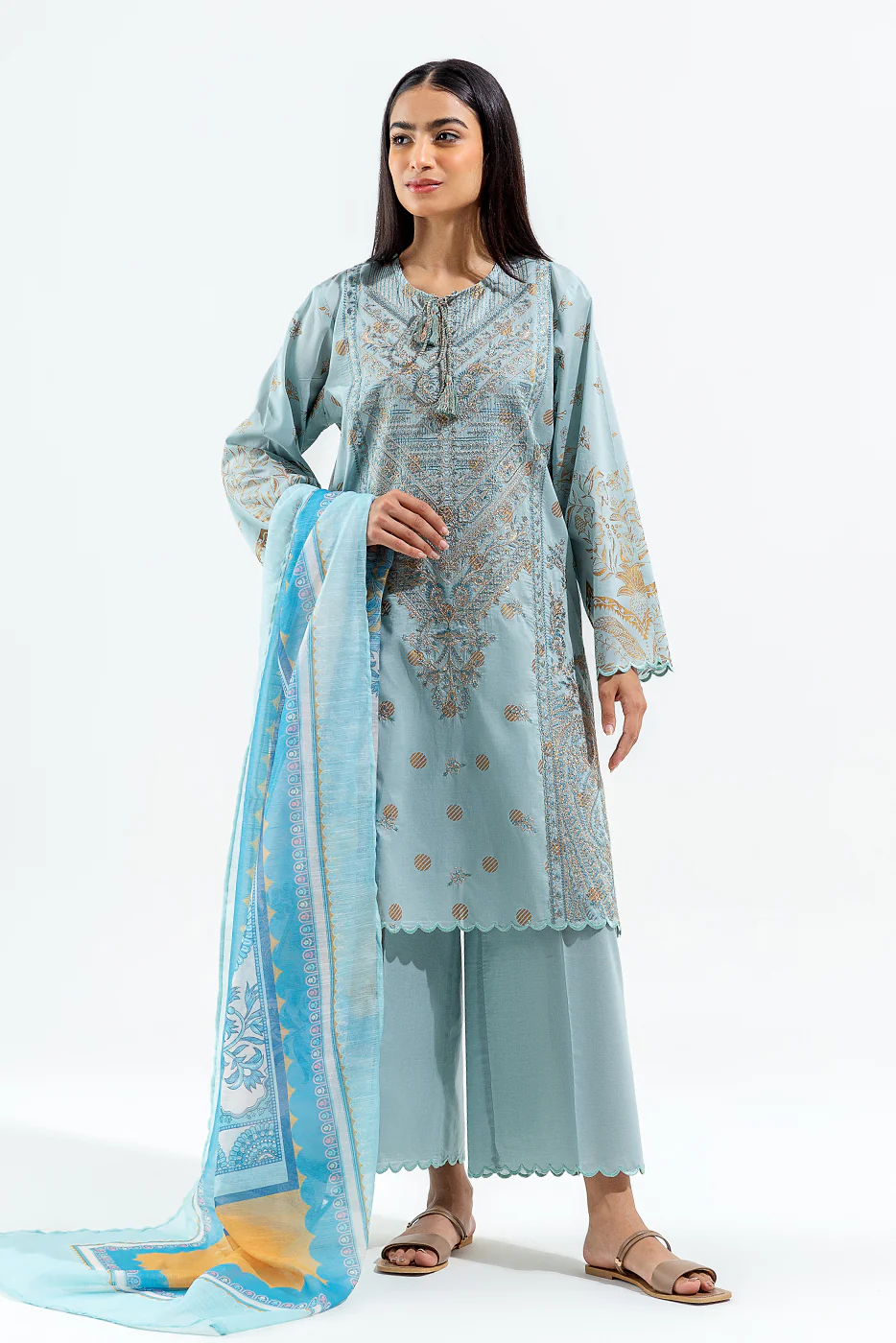 3 PIECE EMBROIDERED LAWN SUIT (LUXURY PRET) - Image 3