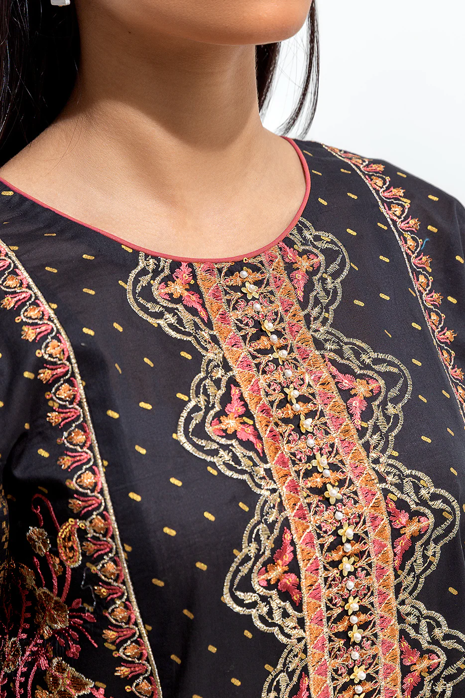 3 PIECE LAWN SUIT (LUXURY PRET) - Image 4
