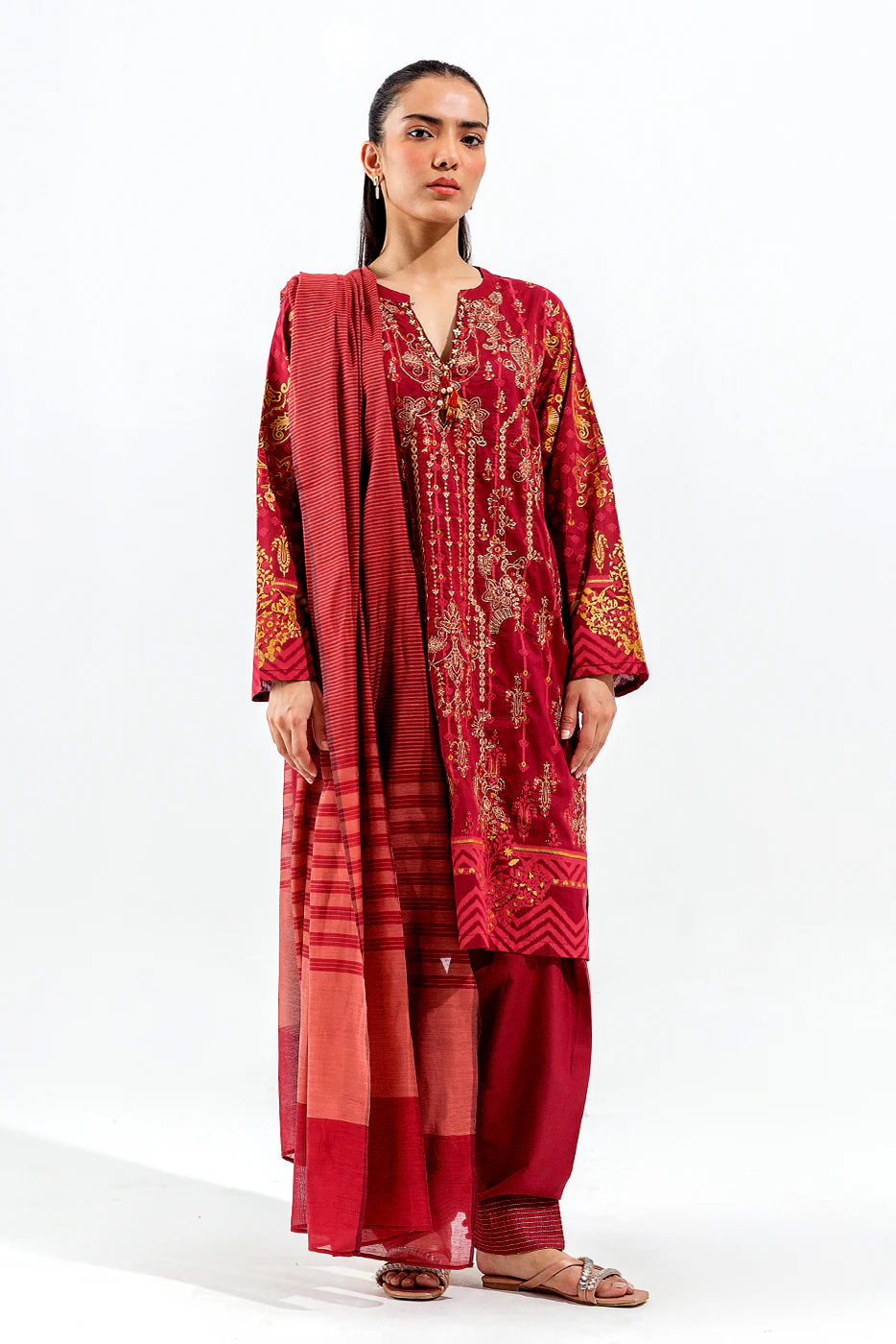 3 PIECE EMBROIDERED LAWN SUIT (LUXURY PRET) - Image 2