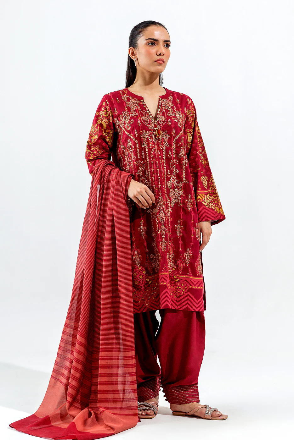 3 PIECE EMBROIDERED LAWN SUIT (LUXURY PRET) - Image 3