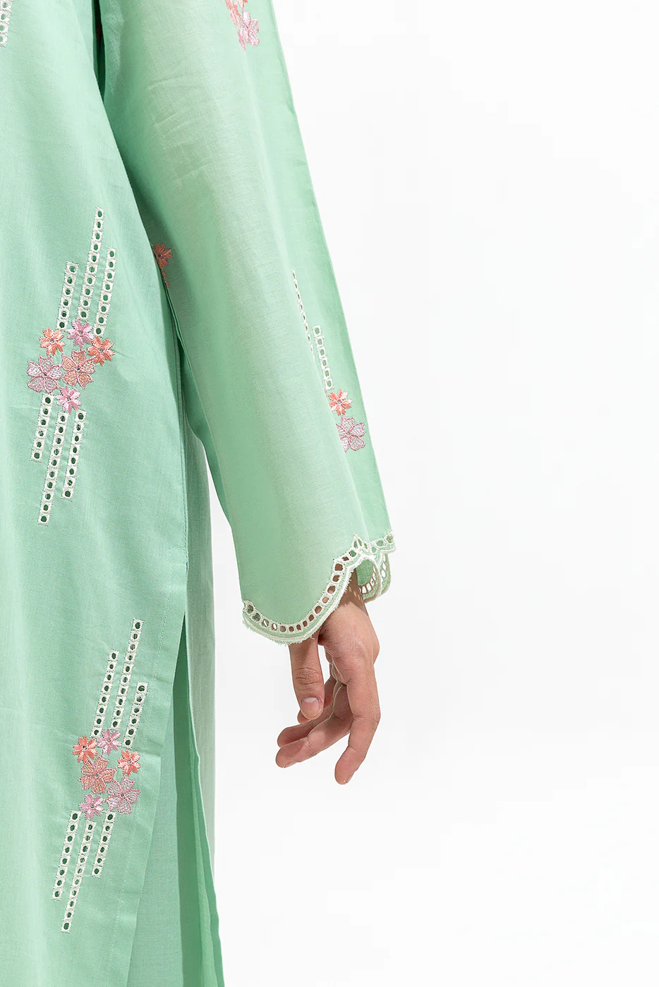 2 PIECE EMBROIDERED LAWN SUIT (PRET) - Image 5