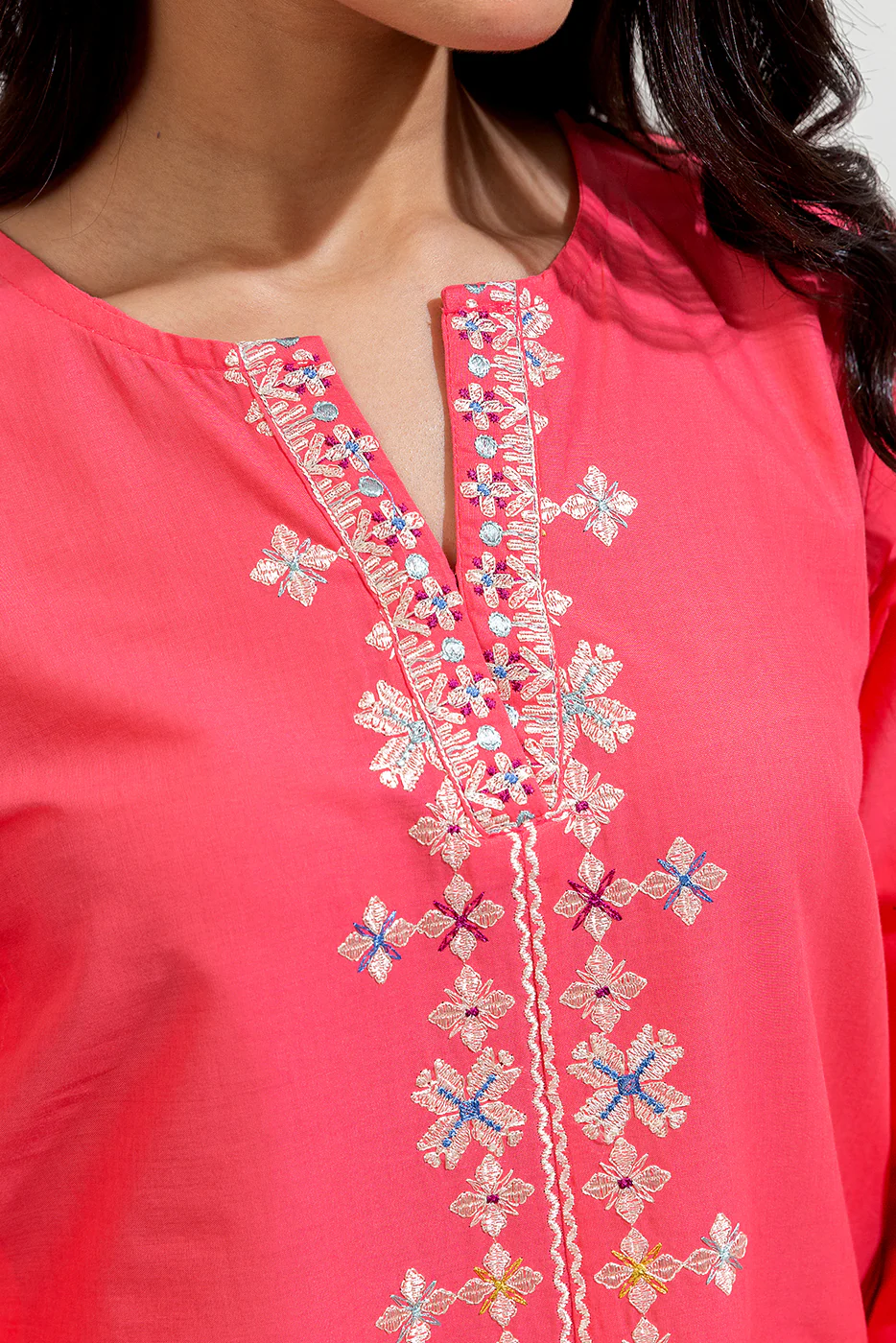 EMBROIDERED LAWN SHIRT (PRET) - Image 2