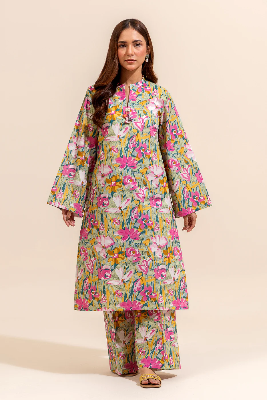 2 PIECE PRINTED LAWN SUIT-PEONY GARLAND (UNSTITCHED) - Image 2