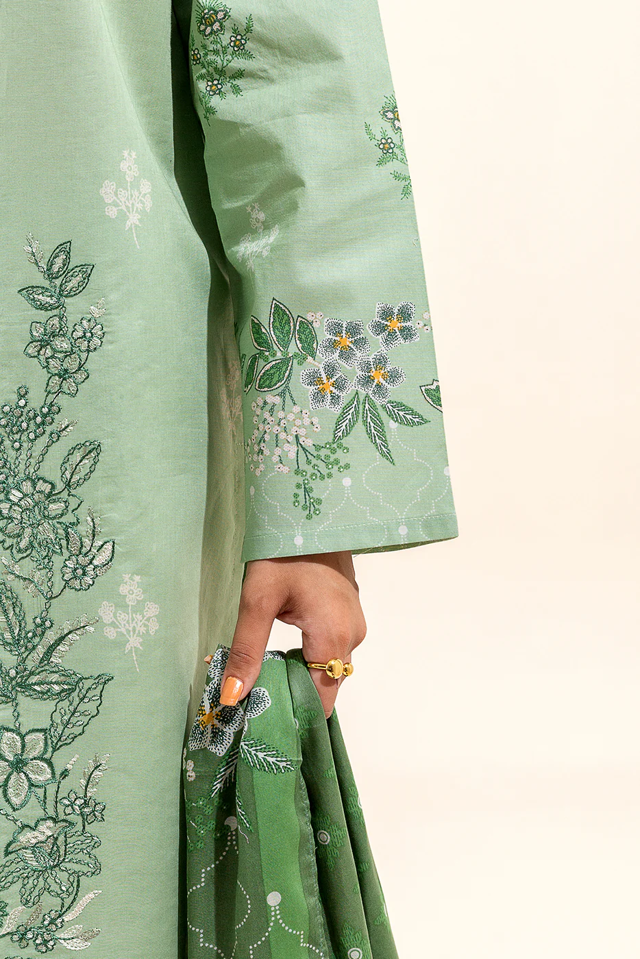 3 PIECE EMBROIDERED LAWN SUIT-FROSTY SPRUCE (UNSTITCHED) - Image 6