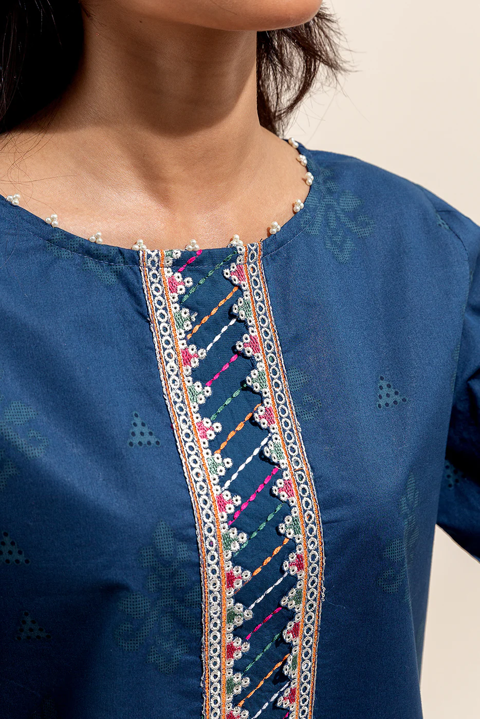 3 PIECE EMBROIDERED LAWN SUIT-DENIM BLOOM (UNSTITCHED) - Image 5