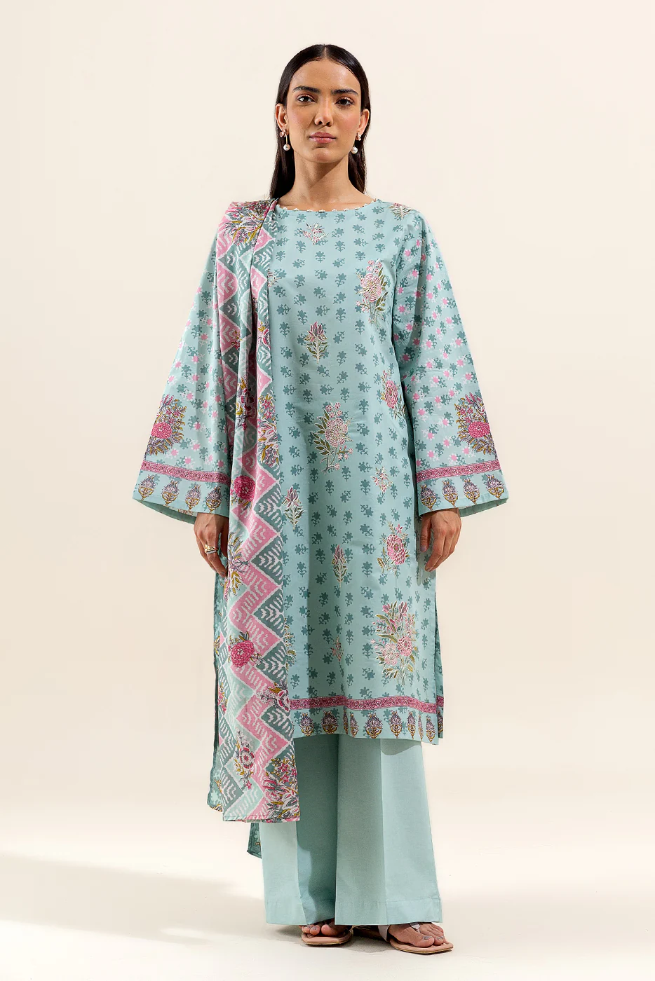 3 PIECE EMBROIDERED LAWN SUIT-SAGE GREEN (UNSTITCHED) - Image 3
