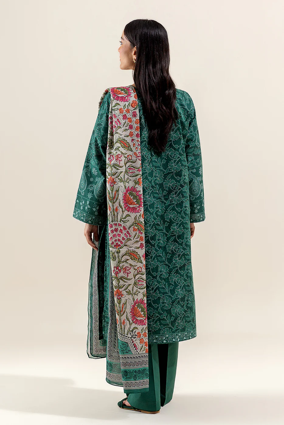 3 PIECE PRINTED LAWN SUIT-OPULENT GREEN (UNSTITCHED) - Image 4