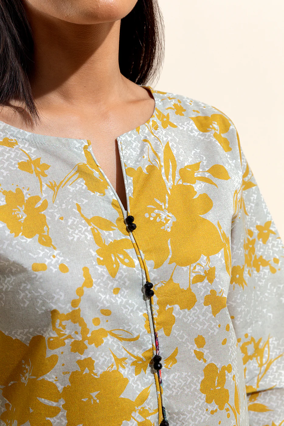 3 PIECE PRINTED LAWN SUIT-CANARY BLOOM (UNSTITCHED) - Image 5