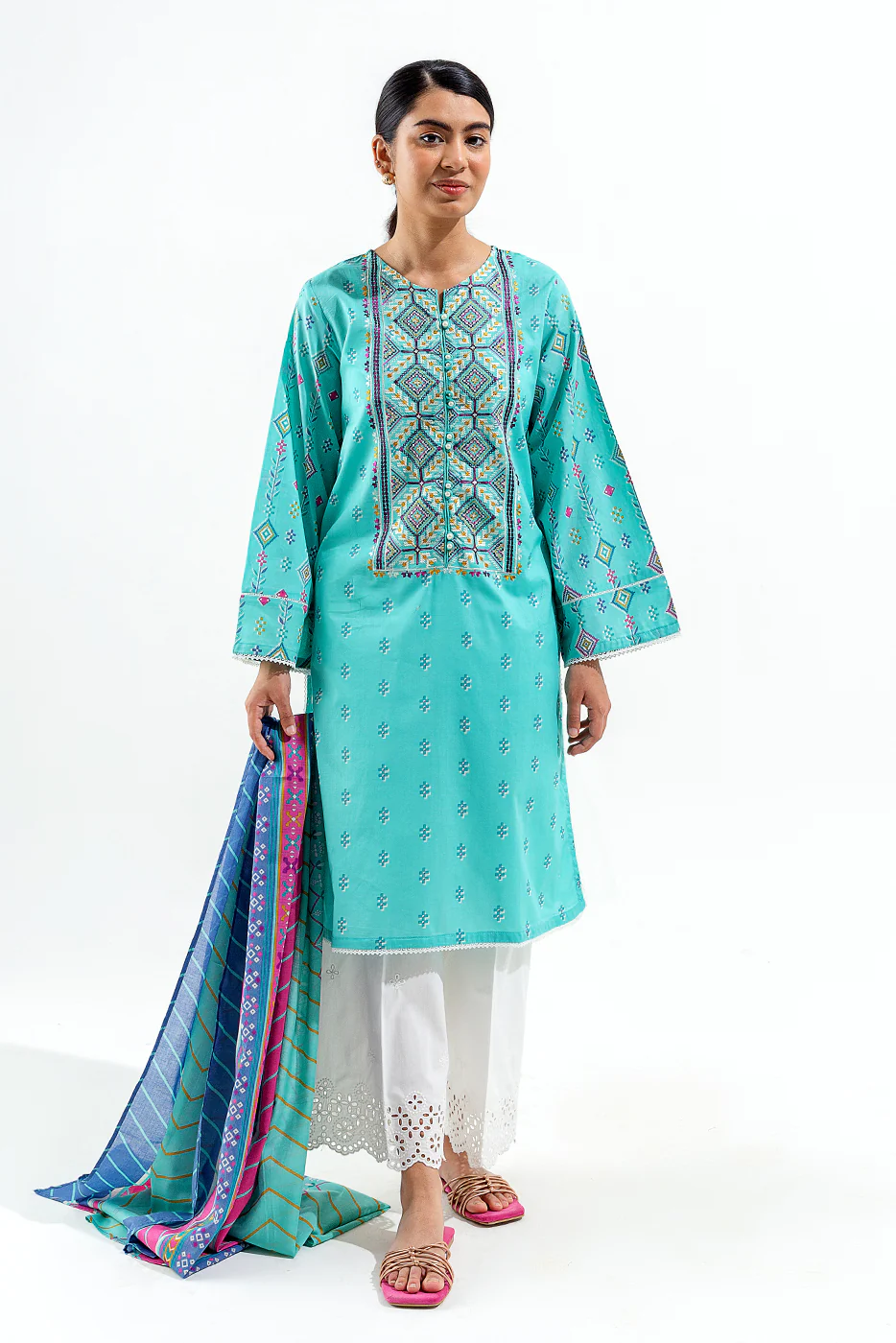 2 PIECE EMBROIDERED LAWN  SUIT (PRET) - Image 3