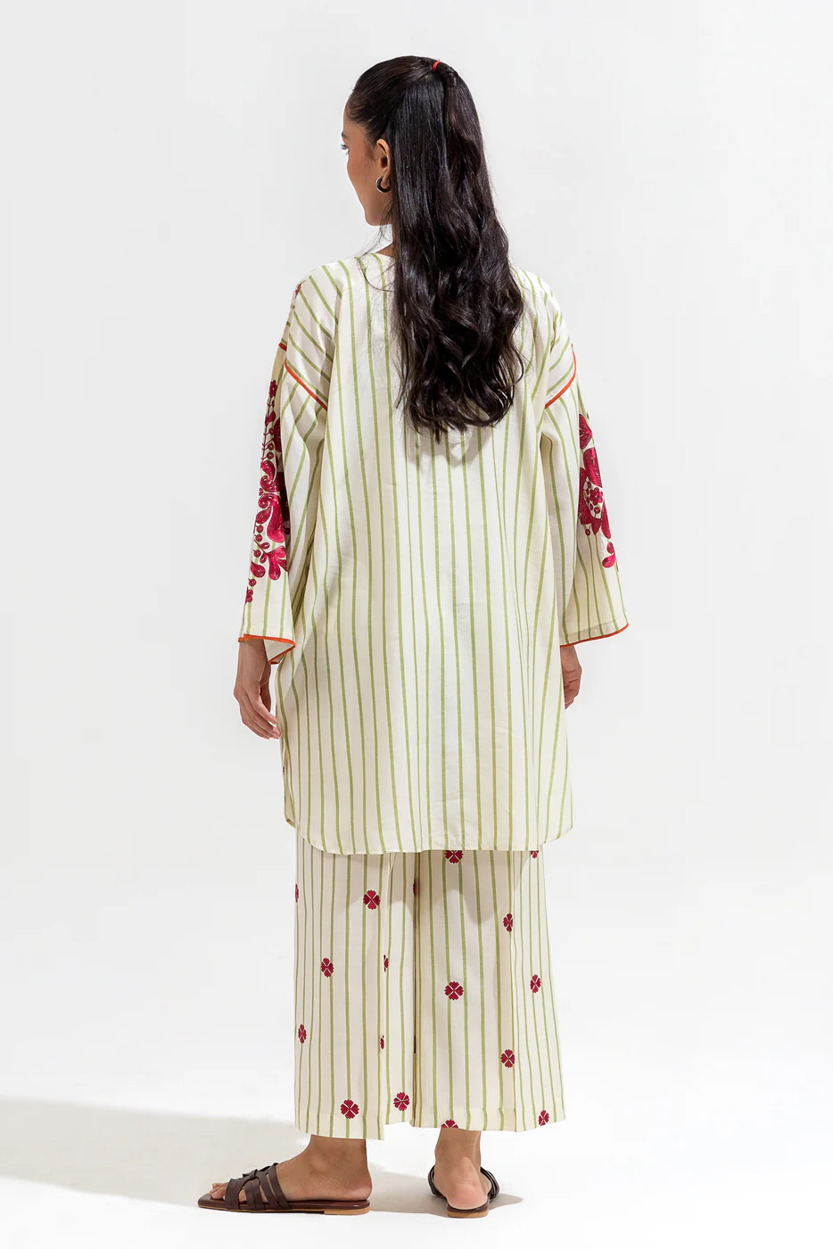 2 PIECE EMBROIDERED YARN DYED SUIT (PRET) - Image 4