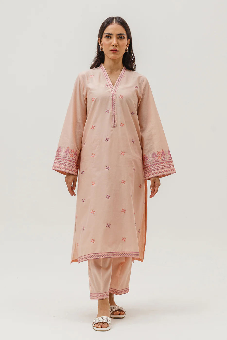 2 PIECE EMBROIDERED LAWN SUIT (PRET) - Image 2