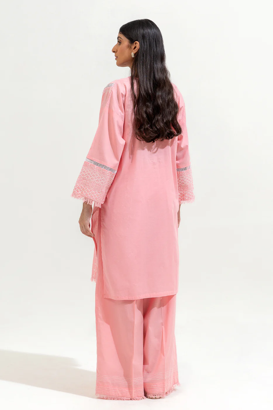2 PIECE EMBROIDERED LAWN SUIT (PRET) - Image 3