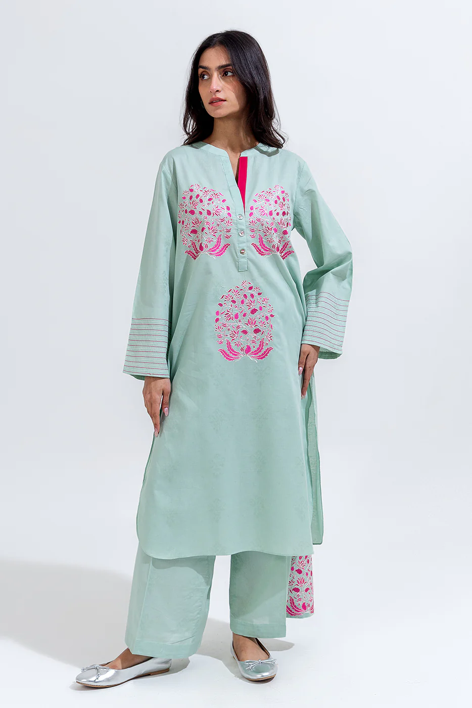 2 PIECE EMBROIDERED JACQUARD SUIT (PRET) - Image 2