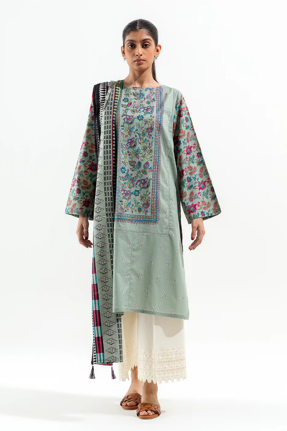 2 PIECE EMBROIDERED LAWN SUIT (PRET) - Image 2